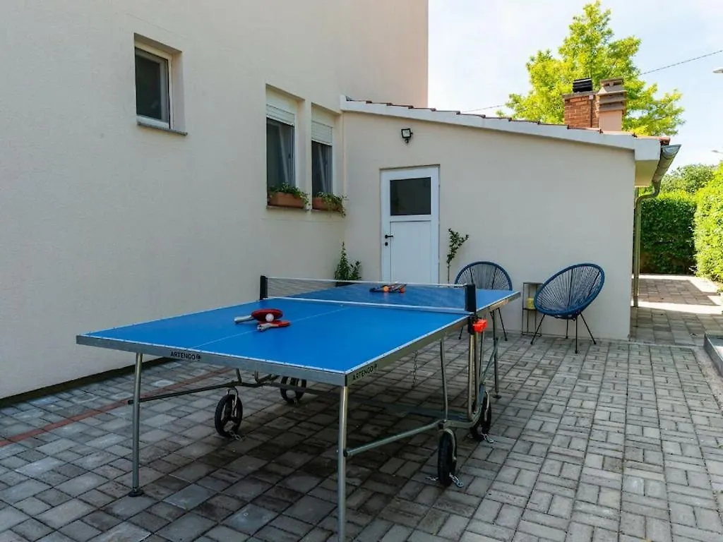 Villa In Stankovci With Swimming Pool