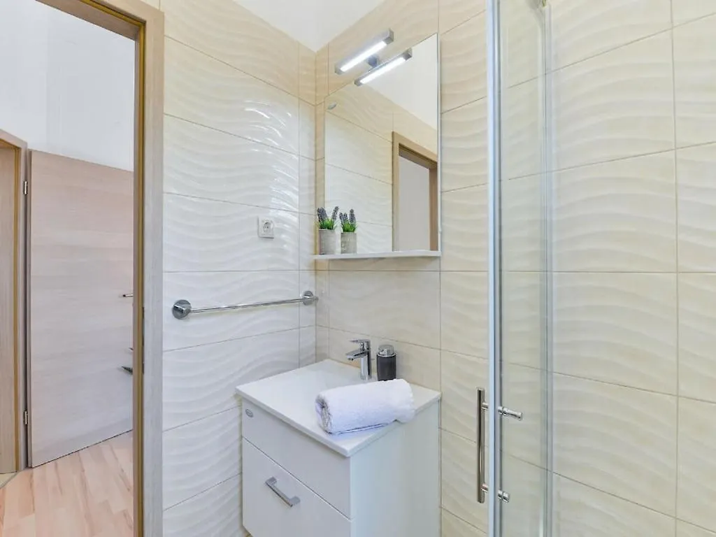 Villa In Stankovci With Swimming Pool 0*,