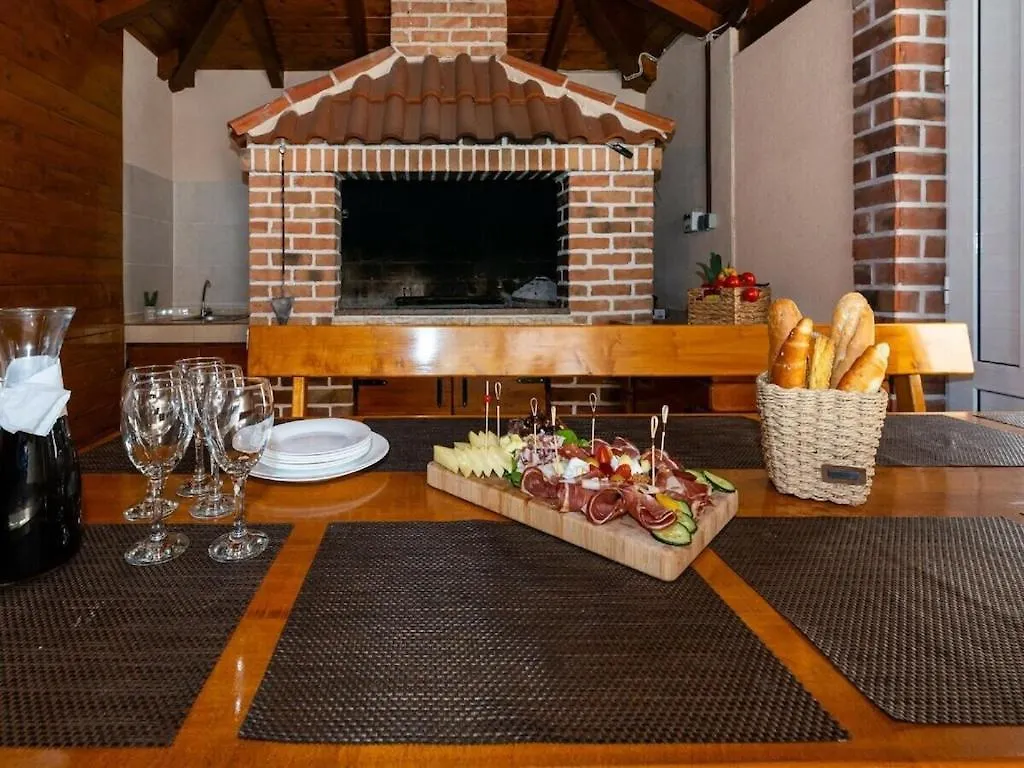 Villa In Stankovci With Swimming Pool クロアチア