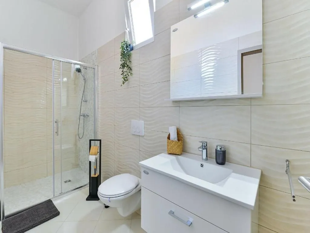 Villa In Stankovci With Swimming Pool