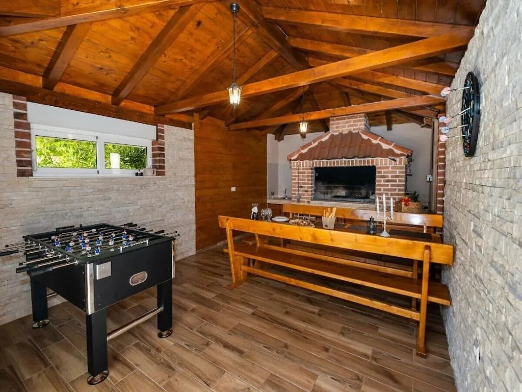 Villa In Stankovci With Swimming Pool